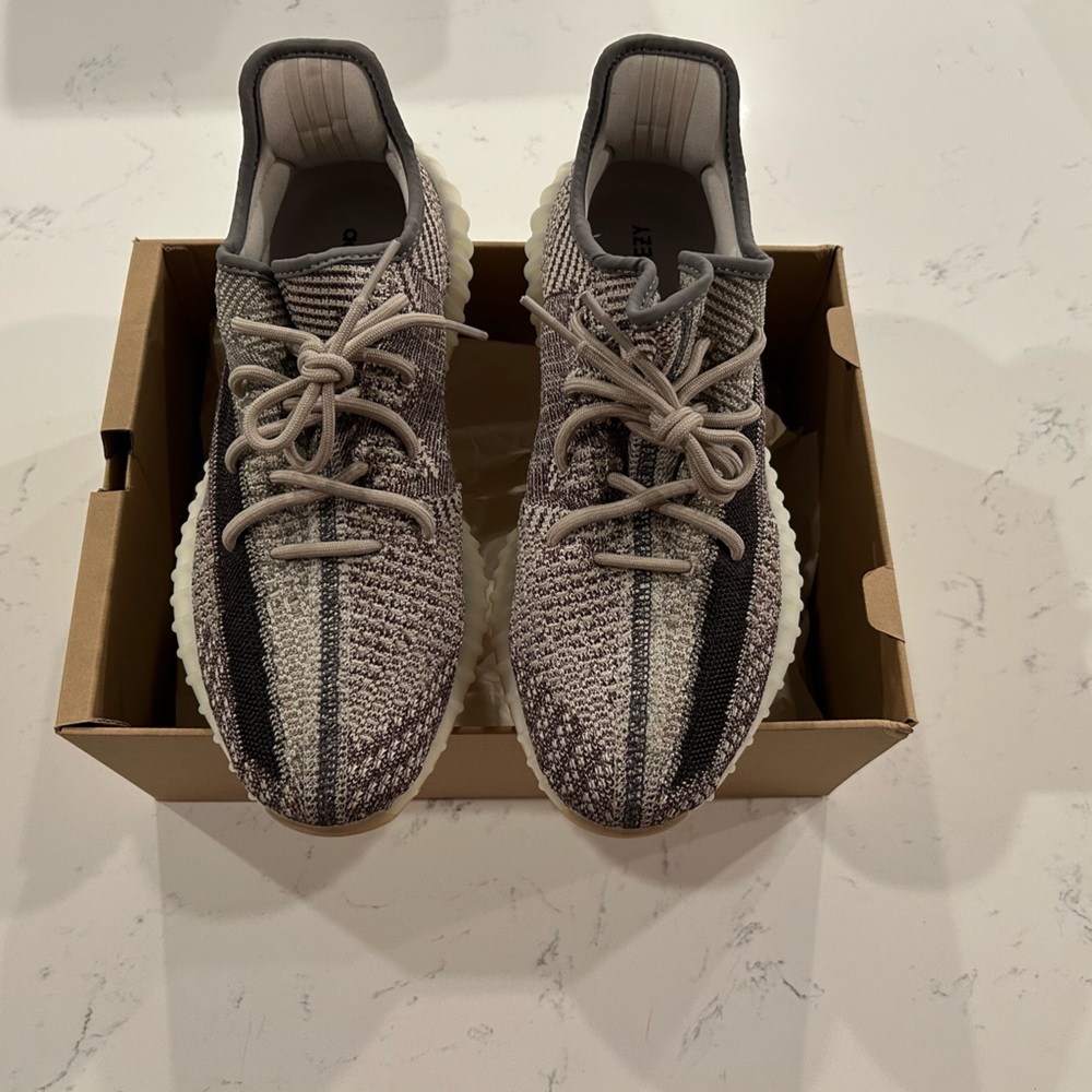 Men’s Yeezy Boost 350 V2 by Adidas, size 10.5.